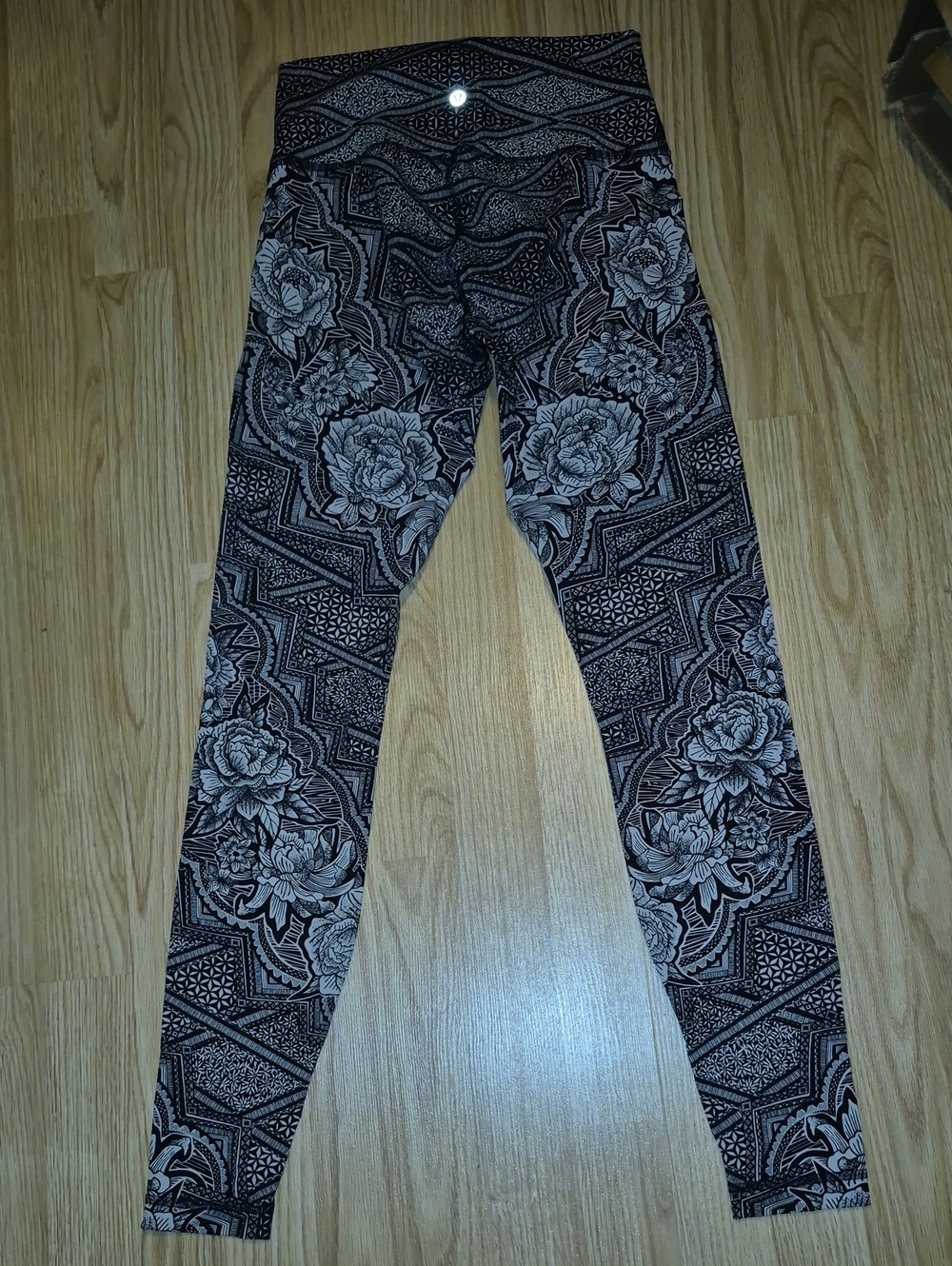 Lululemon Hi Rise Wundee Under Pant Size 6..like New